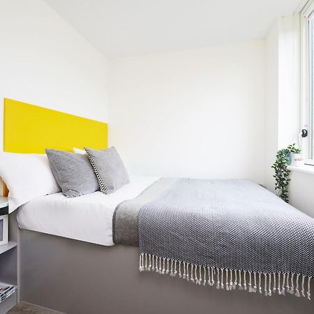 For Students Only Ensuite Bedrooms With Shared Kitchen At Cathedral Point In Winchester Ngoại thất bức ảnh